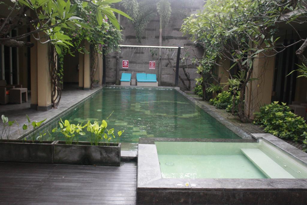 100 Sunset Boutique Hotel Kuta Lombok Kültér fotó