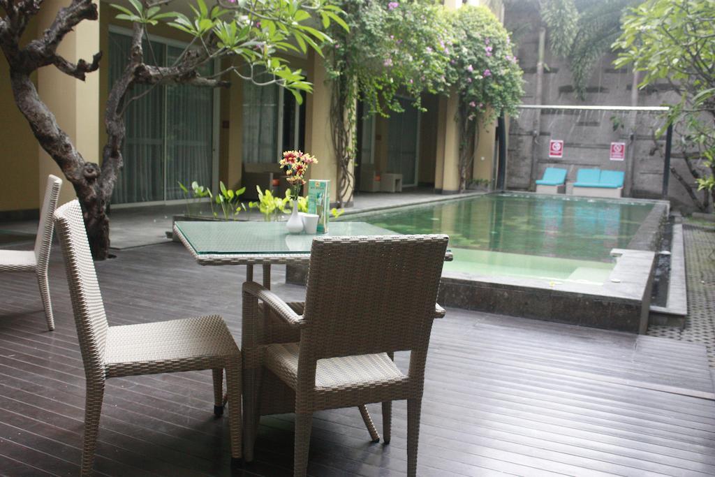 100 Sunset Boutique Hotel Kuta Lombok Kültér fotó